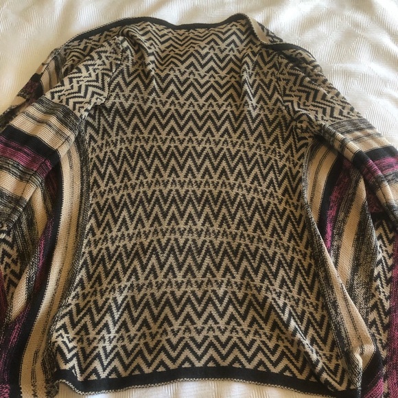 THML Graphic Waterfall Open Cardigan - Picture 8 of 8